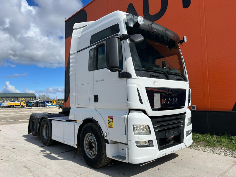 MAN TGX 28.500 6x2 XXL / HYDRAULICS / INTARDER / DOUBLE BOGIE - Tahač: obrázek 4 MAN TGX 28.500 6x2 XXL / HYDRAULICS / INTARDER / DOUBLE BOGIE - Tahač: obrázek 4