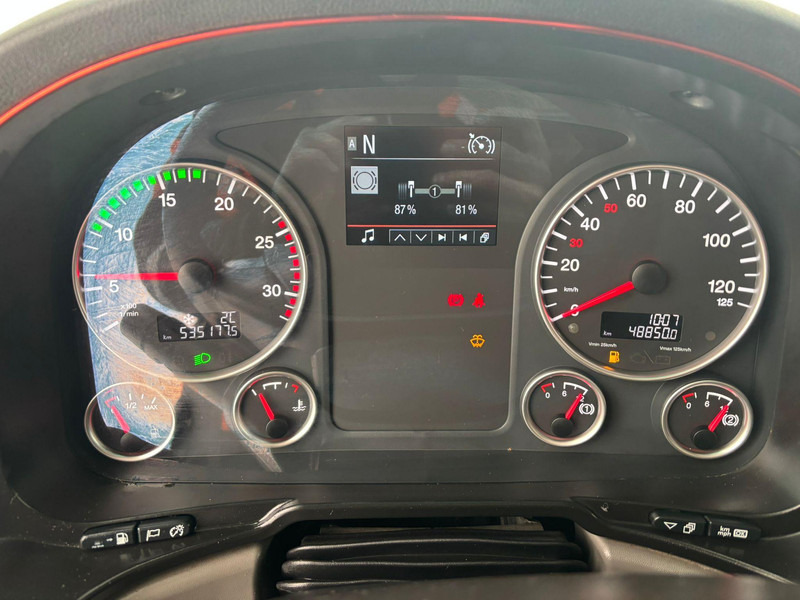 Tahač MAN TGX 28.580 6x2 XXL CAB / INTARDER / DOUBLE BOGIE: obrázek 16 Tahač MAN TGX 28.580 6x2 XXL CAB / INTARDER / DOUBLE BOGIE: obrázek 16