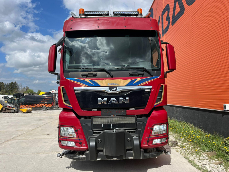 MAN TGX 41.640 8x4/4 250 TON / HYDRAULICS / INTARDER - Tahač: obrázek 3 MAN TGX 41.640 8x4/4 250 TON / HYDRAULICS / INTARDER - Tahač: obrázek 3
