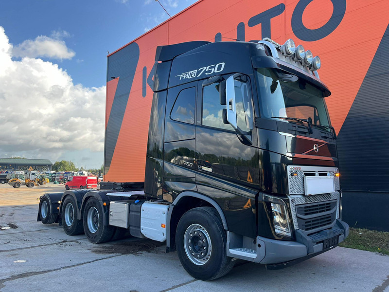 Volvo FH 16 750 8x4 GCW 90 ton / DOLLY / RETARDER - Tahač: obrázek 3 Volvo FH 16 750 8x4 GCW 90 ton / DOLLY / RETARDER - Tahač: obrázek 3