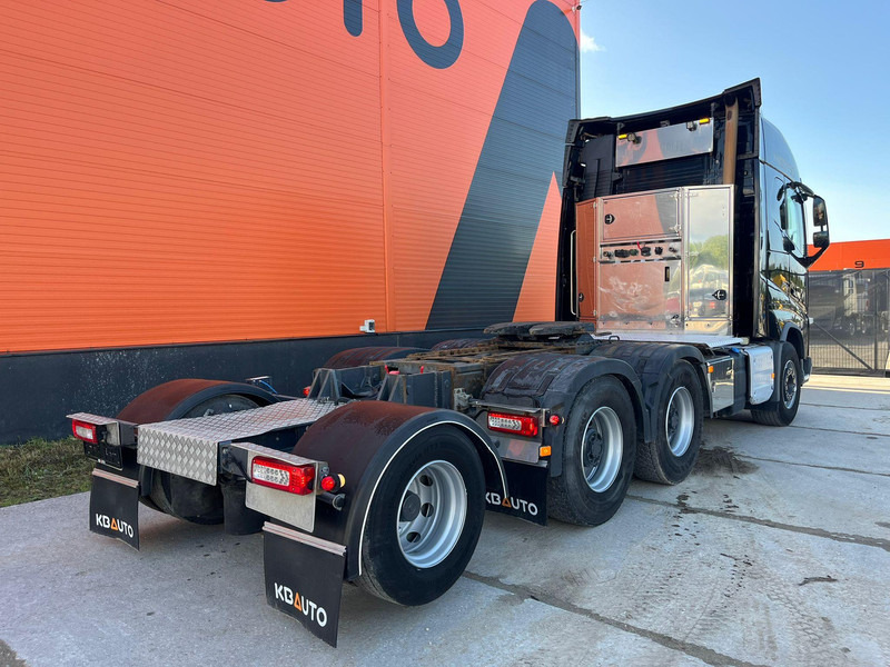 Volvo FH 16 750 8x4 GCW 90 ton / DOLLY / RETARDER - Tahač: obrázek 5 Volvo FH 16 750 8x4 GCW 90 ton / DOLLY / RETARDER - Tahač: obrázek 5