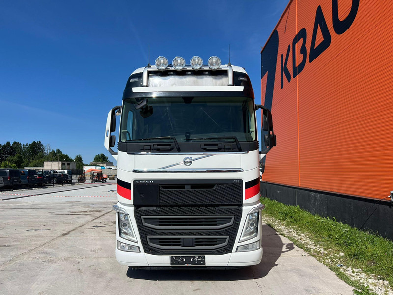 Volvo FH 540 6x2 GLOBE XL / ADR / RETARDER / DOUBLE BOGIE - Tahač: obrázek 2 Volvo FH 540 6x2 GLOBE XL / ADR / RETARDER / DOUBLE BOGIE - Tahač: obrázek 2