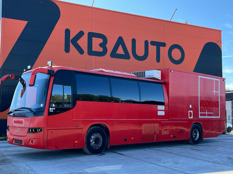Volvo B 12 M 4x2 13 SEATS / AC / AUXILIARY HEATING / WC / KITCHEN - Autobus příměstský: obrázek 1 Volvo B 12 M 4x2 13 SEATS / AC / AUXILIARY HEATING / WC / KITCHEN - Autobus příměstský: obrázek 1