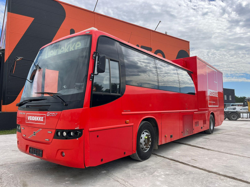Volvo B12M 4x2 14 SEATS / AC / AUXILIARY HEATING / WC / KITCHEN - Autobus příměstský: obrázek 1 Volvo B12M 4x2 14 SEATS / AC / AUXILIARY HEATING / WC / KITCHEN - Autobus příměstský: obrázek 1