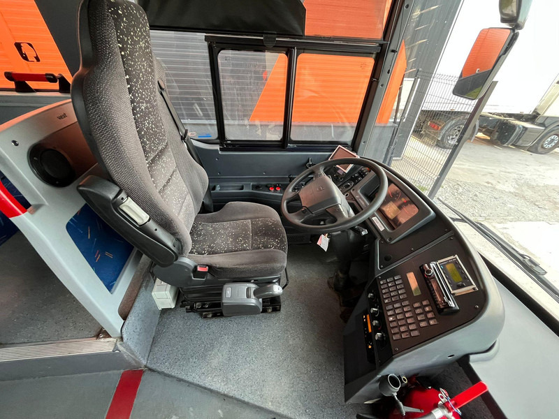 Autobus příměstský Volvo B13R Vest Horisont 6x2*4 AC / AUXILIARY HEATING / WHEELCHAIR LIFT: obrázek 10 Autobus příměstský Volvo B13R Vest Horisont 6x2*4 AC / AUXILIARY HEATING / WHEELCHAIR LIFT: obrázek 10