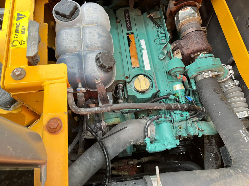 Pásové rýpadlo Volvo ECR 145 3D / ROTOTILT / CENTRAL LUBRICATION / AC: obrázek 19