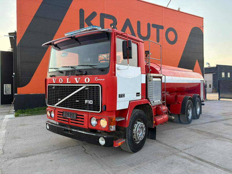 Volvo F 10 6x2 Ruberg / 2700 l/min / tanks 9000 I + 1000 l - Hasičský vůz: obrázek 2 Volvo F 10 6x2 Ruberg / 2700 l/min / tanks 9000 I + 1000 l - Hasičský vůz: obrázek 2