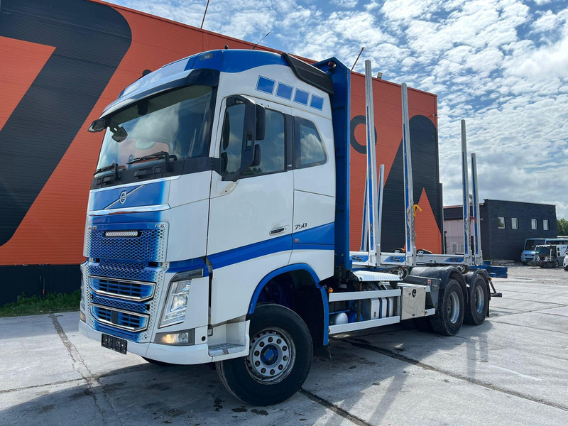 Volvo FH 16 750 6x4 HYDRAULICS - Lesovůz, Auto s hydraulickou rukou: obrázek 1 Volvo FH 16 750 6x4 HYDRAULICS - Lesovůz, Auto s hydraulickou rukou: obrázek 1