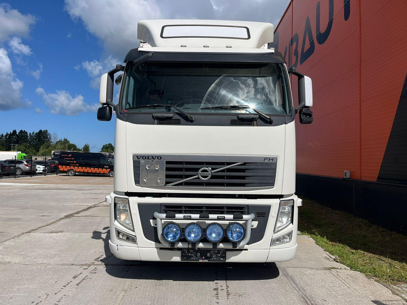 Volvo FH 400 6x2 BOX L=7400 - Skříňový nákladní auto: obrázek 2 Volvo FH 400 6x2 BOX L=7400 - Skříňový nákladní auto: obrázek 2