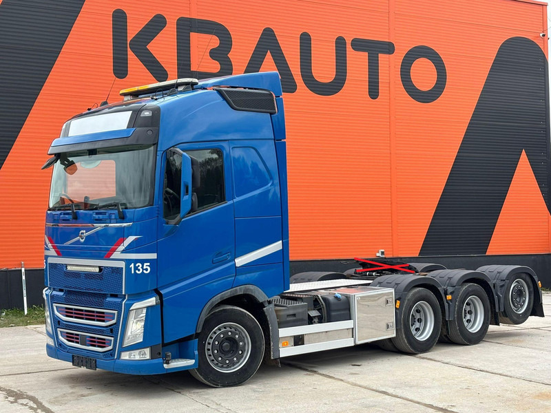 Volvo FH 500 8x4*4 FOR SALE AS CHASSIS / GCW 70 ton / PTO / CHASSIS L=6420 mm - Podvozek s kabinou: obrázek 1 Volvo FH 500 8x4*4 FOR SALE AS CHASSIS / GCW 70 ton / PTO / CHASSIS L=6420 mm - Podvozek s kabinou: obrázek 1
