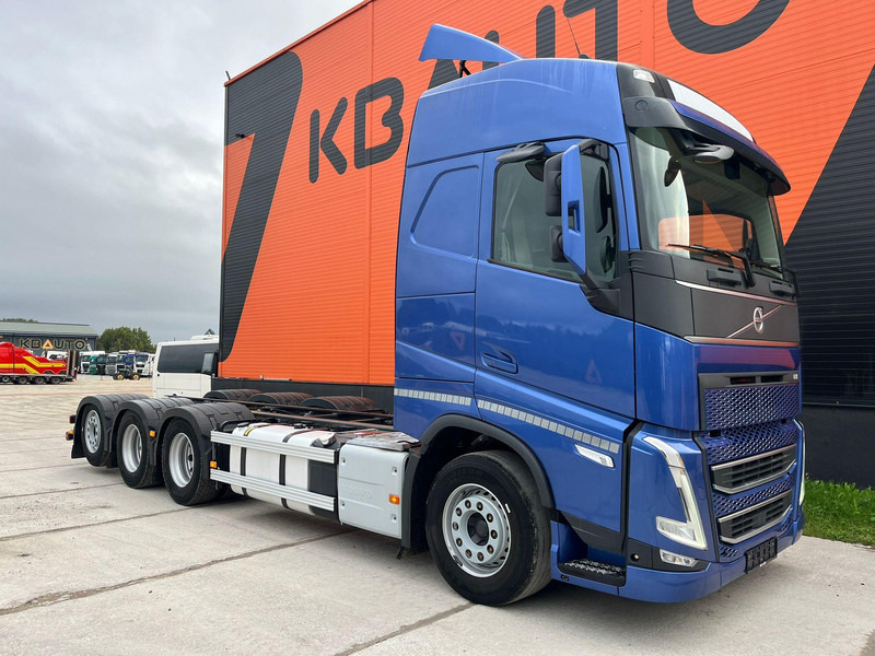 Volvo FH 500 8x4*4 GLOBE XL / RETARDER / CHASSIS L=7589 mm - Podvozek s kabinou: obrázek 3 Volvo FH 500 8x4*4 GLOBE XL / RETARDER / CHASSIS L=7589 mm - Podvozek s kabinou: obrázek 3