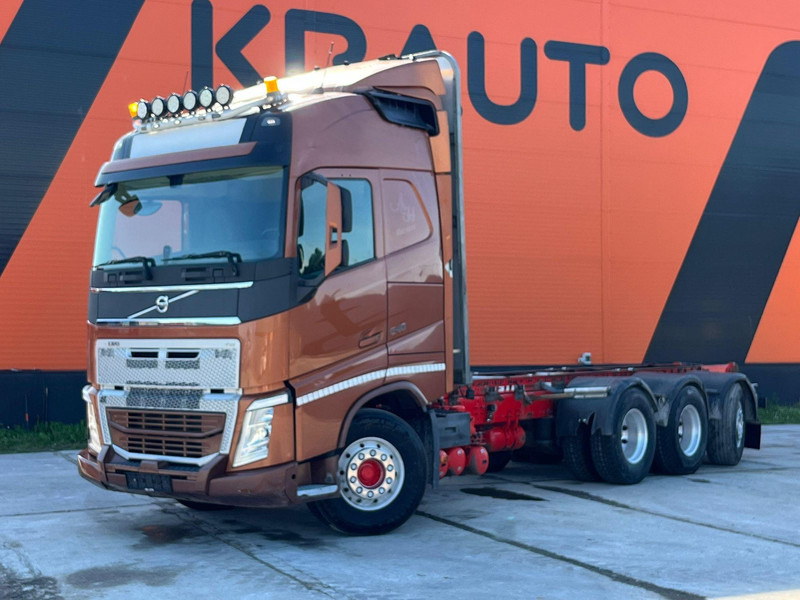 Volvo FH 540 8x4*4 GLOBE XL / 9 ton FRONT AXLE - Podvozek s kabinou: obrázek 1 Volvo FH 540 8x4*4 GLOBE XL / 9 ton FRONT AXLE - Podvozek s kabinou: obrázek 1