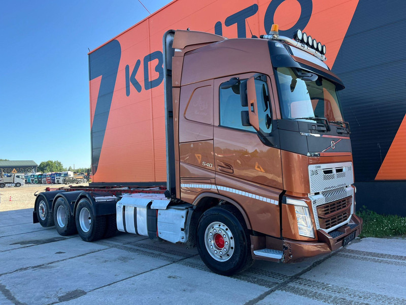 Volvo FH 540 8x4*4 GLOBE XL / 9 ton FRONT AXLE - Podvozek s kabinou: obrázek 4 Volvo FH 540 8x4*4 GLOBE XL / 9 ton FRONT AXLE - Podvozek s kabinou: obrázek 4