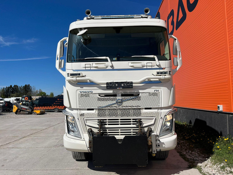 Volvo FH 540 8x4 RETARDER / TANDEM AXLE LIFT / BIG AXLES / BOX L=5704 mm - Sklápěč: obrázek 3 Volvo FH 540 8x4 RETARDER / TANDEM AXLE LIFT / BIG AXLES / BOX L=5704 mm - Sklápěč: obrázek 3