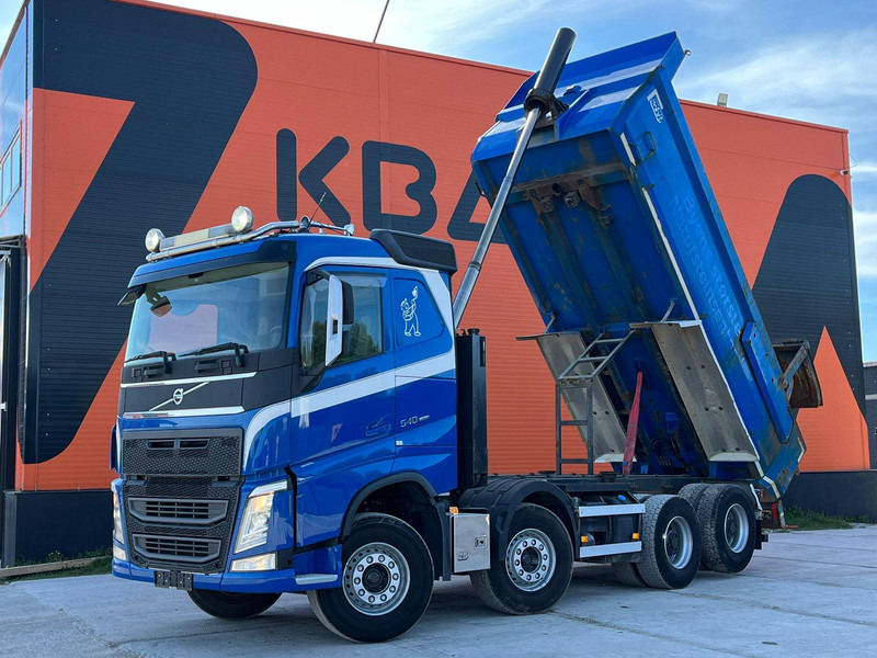 Volvo FH 540 8x4 TANDEM AXLE LIFT / BIG AXLES / BOX L=5712 mm - Sklápěč: obrázek 2 Volvo FH 540 8x4 TANDEM AXLE LIFT / BIG AXLES / BOX L=5712 mm - Sklápěč: obrázek 2