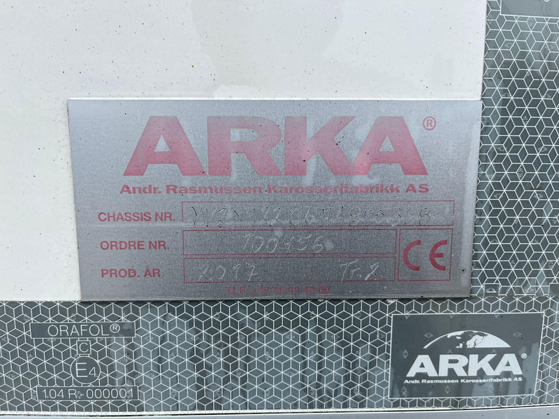 Chladírenský nákladní automobil Volvo FM 370 6x2*4 SUPRA 850 / BOX L=7430 mm: obrázek 14