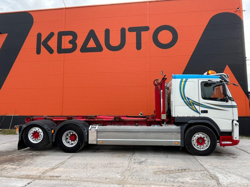 Volvo FM 500 6x2*4 HIAB 20 TON / L= 5300 mm - Hákový nosič kontejnerů: obrázek 4 Volvo FM 500 6x2*4 HIAB 20 TON / L= 5300 mm - Hákový nosič kontejnerů: obrázek 4