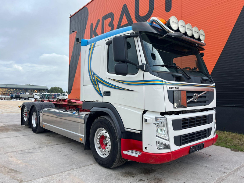 Volvo FM 500 6x2*4 HIAB 20 TON / L= 5300 mm - Hákový nosič kontejnerů: obrázek 3 Volvo FM 500 6x2*4 HIAB 20 TON / L= 5300 mm - Hákový nosič kontejnerů: obrázek 3