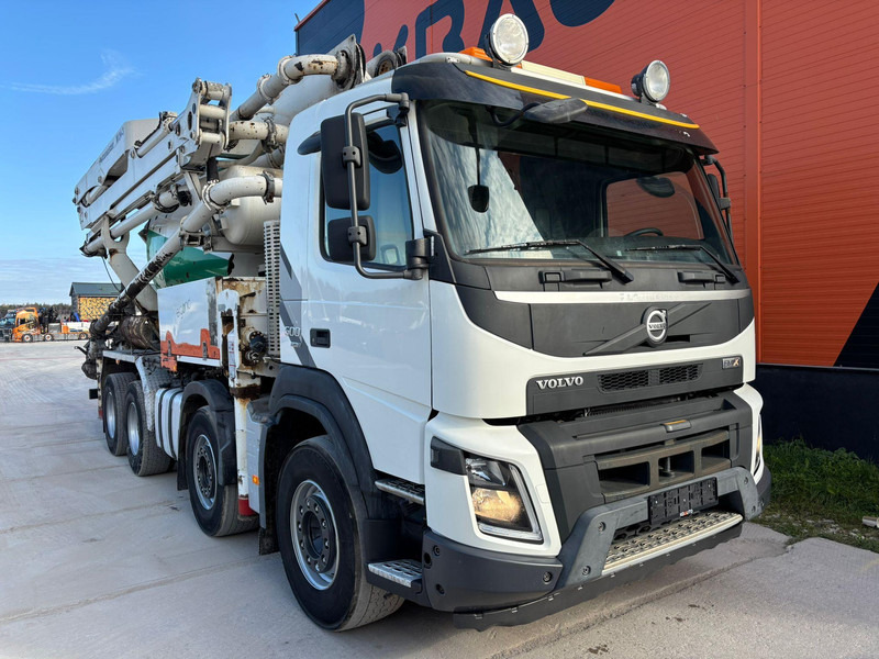 Volvo FMX 500 8x4 PUMI 24-3 - 24 m - 2303 hours / 7 m3 / FULL STEEL - Autočerpadlo: obrázek 4 Volvo FMX 500 8x4 PUMI 24-3 - 24 m - 2303 hours / 7 m3 / FULL STEEL - Autočerpadlo: obrázek 4