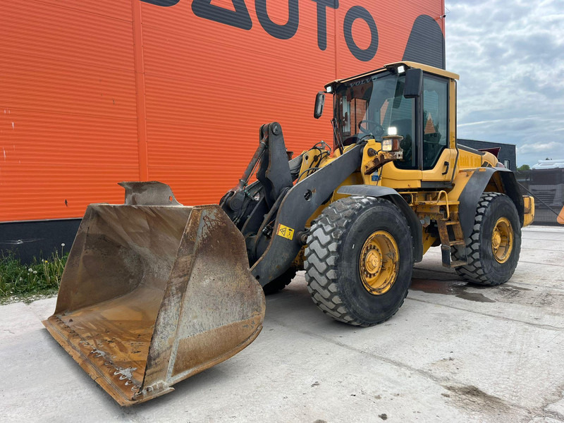 Volvo L 90 F 4x4 CENTRAL LUBRICATION / AC - Kolový nakladač: obrázek 2 Volvo L 90 F 4x4 CENTRAL LUBRICATION / AC - Kolový nakladač: obrázek 2