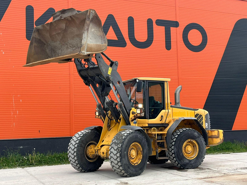 Volvo L 90 F 4x4 CENTRAL LUBRICATION / AC - Kolový nakladač: obrázek 1 Volvo L 90 F 4x4 CENTRAL LUBRICATION / AC - Kolový nakladač: obrázek 1