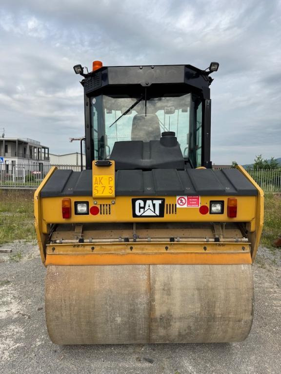 Silniční válec Caterpillar CD54B: obrázek 7