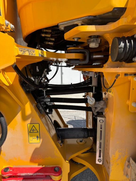 Kolový nakladač Volvo L180H: obrázek 15