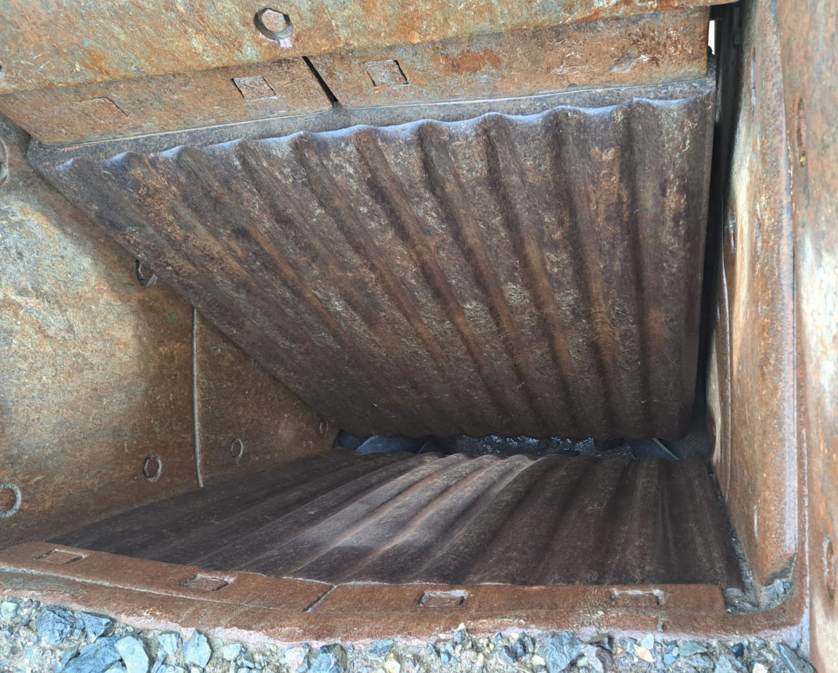 EXTEC Megabite - Čelisťový drtič: obrázek 4 EXTEC Megabite - Čelisťový drtič: obrázek 4