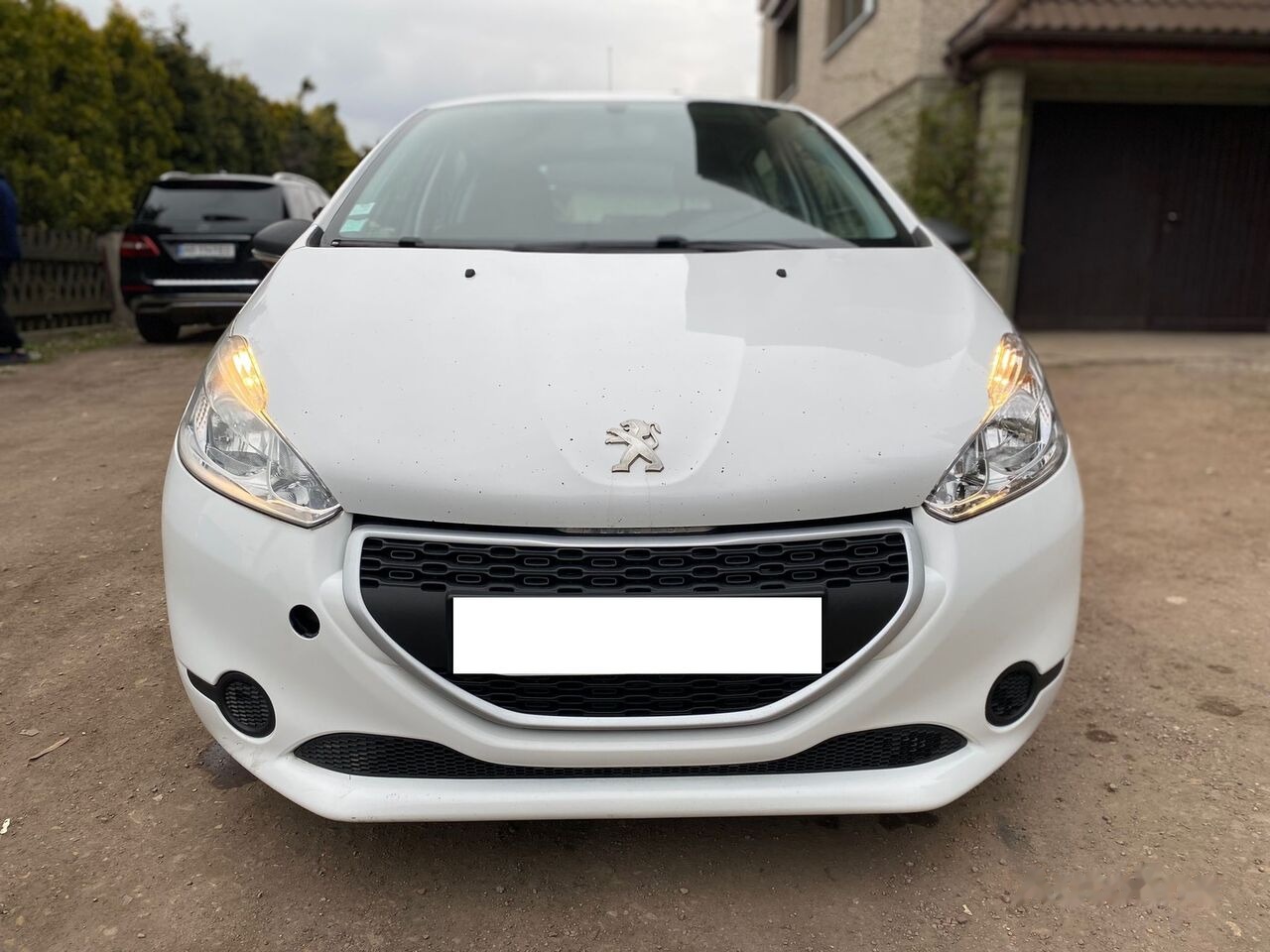 Hatchback Peugeot 208: obrázek 8