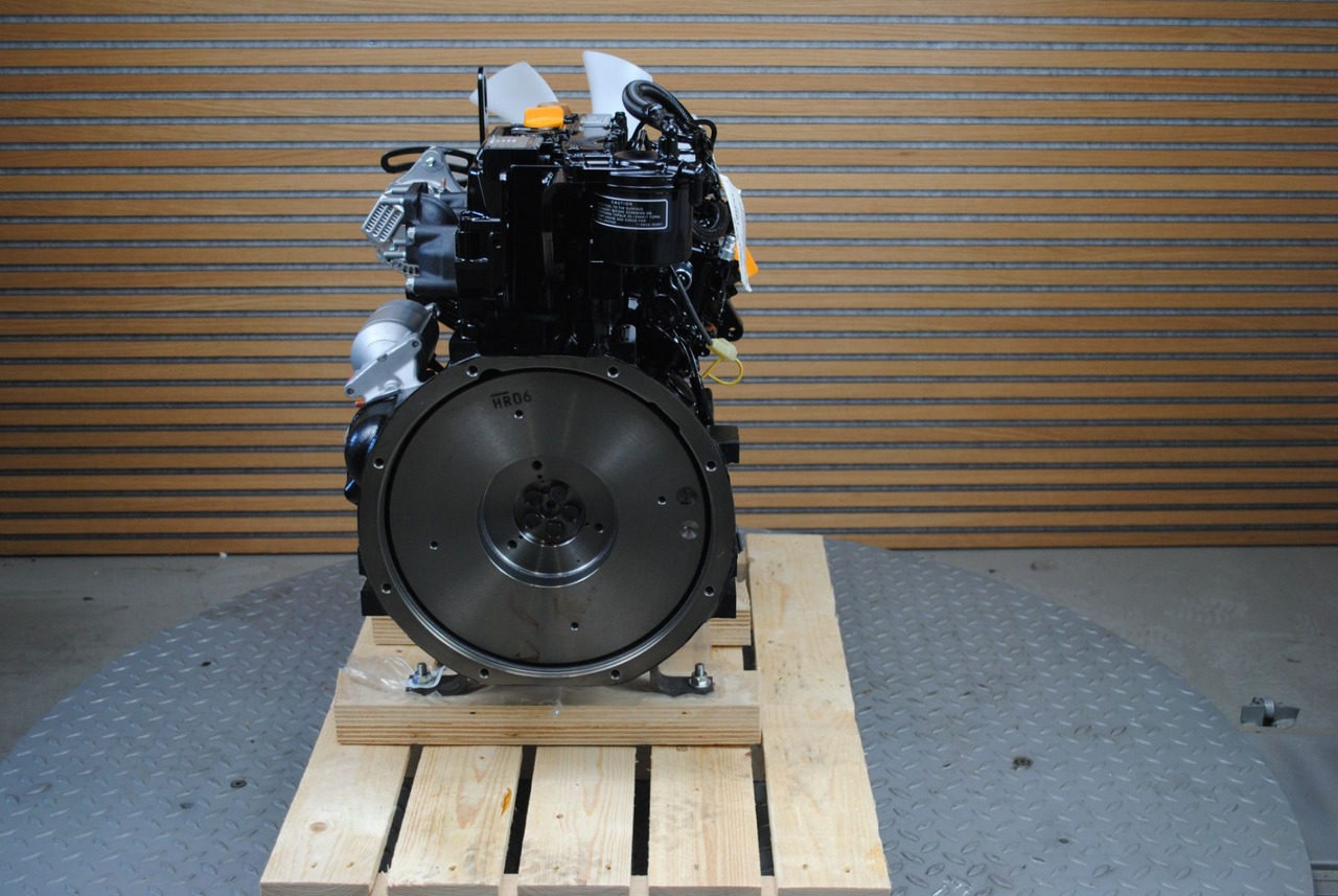 Isuzu 3CB1 *NIEUW* - Motor: obrázek 3 Isuzu 3CB1 *NIEUW* - Motor: obrázek 3