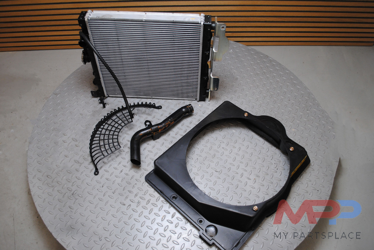 Kubota Radiator - Bobcat Graafmachine 7008808 - Chladič pro Stavební technika: obrázek 1 Kubota Radiator - Bobcat Graafmachine 7008808 - Chladič pro Stavební technika: obrázek 1