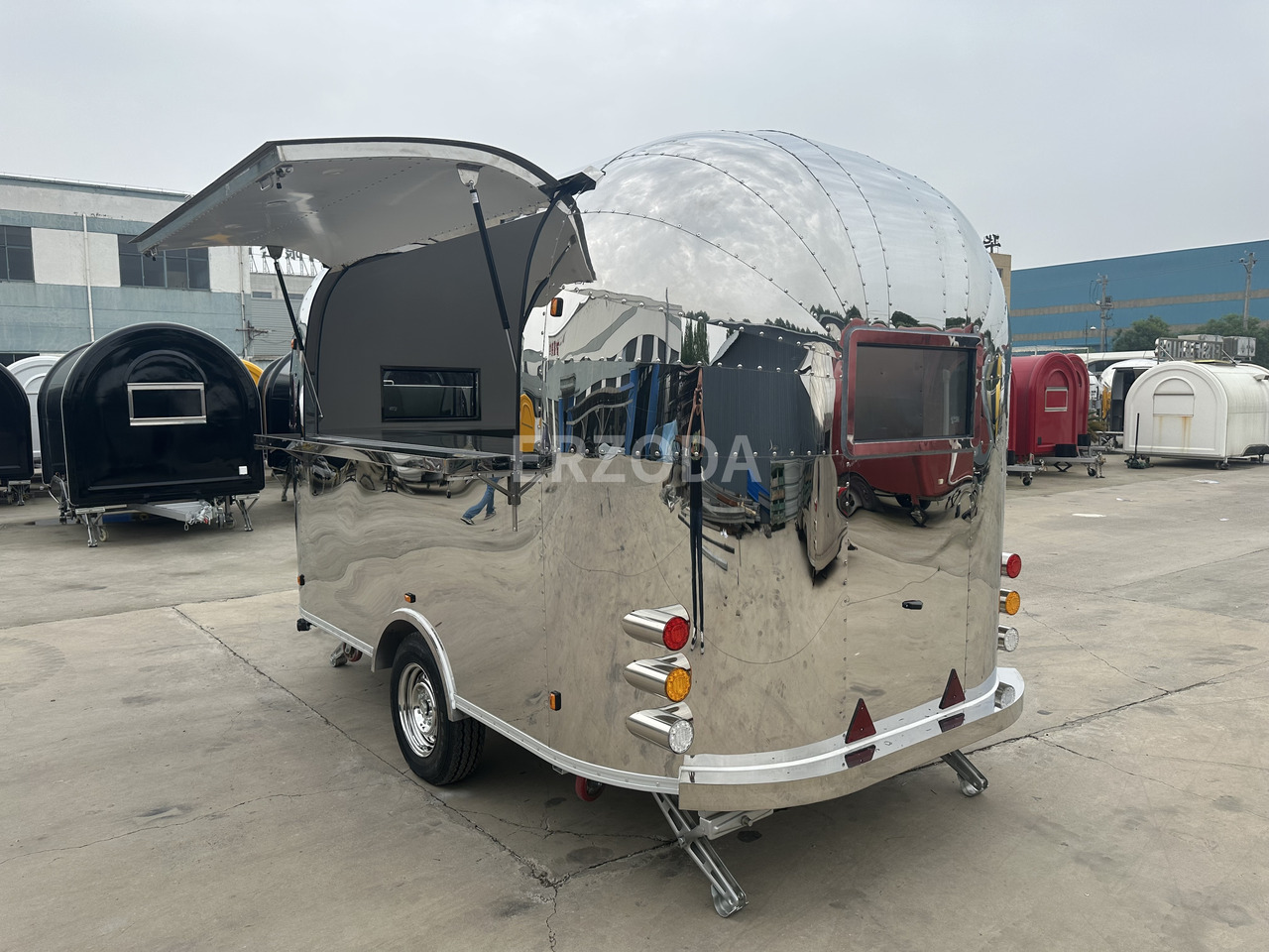 ERZODA food trailer/food truck/hamburger trailer - Prodejní přívěs: obrázek 5 ERZODA food trailer/food truck/hamburger trailer - Prodejní přívěs: obrázek 5