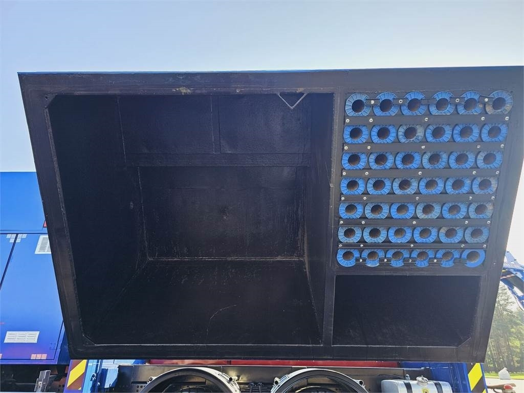 Čistič odpadových jam Iveco MTS 4 x TURBINE MTS 4 x TURBINE Saugbagger vacuum: obrázek 33