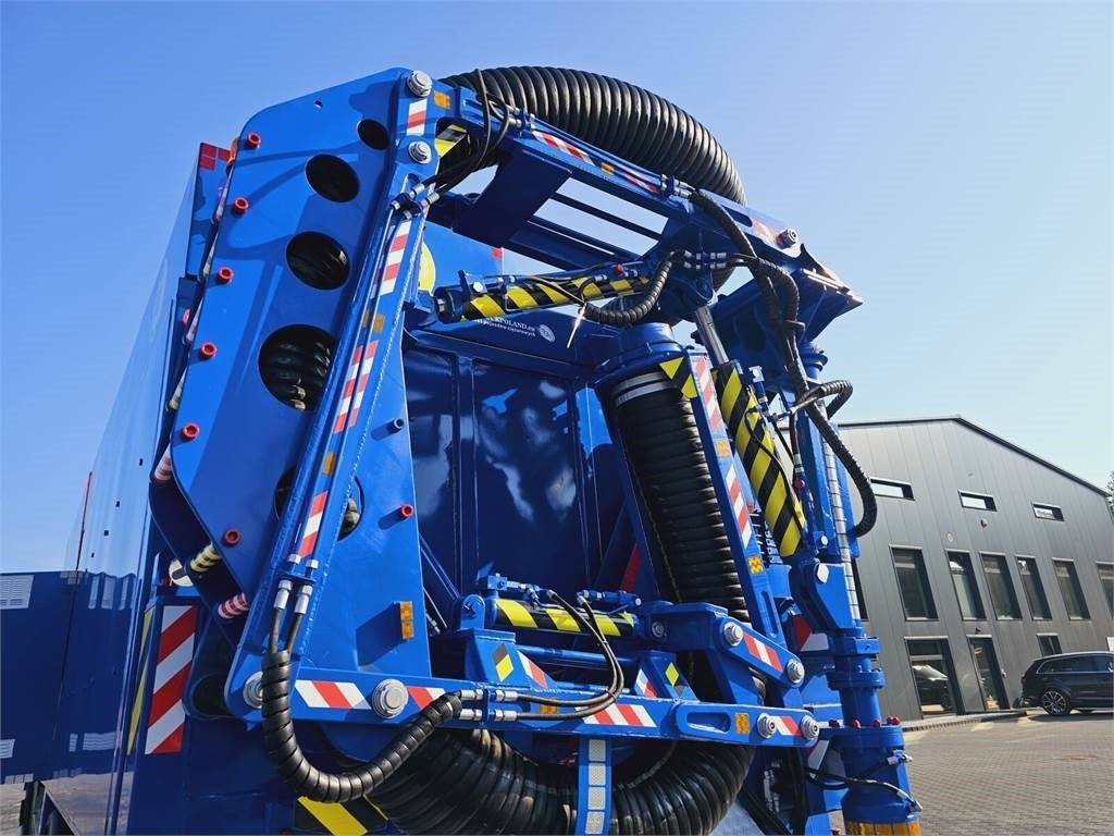 Čistič odpadových jam Iveco MTS 4 x TURBINE MTS 4 x TURBINE Saugbagger vacuum: obrázek 15