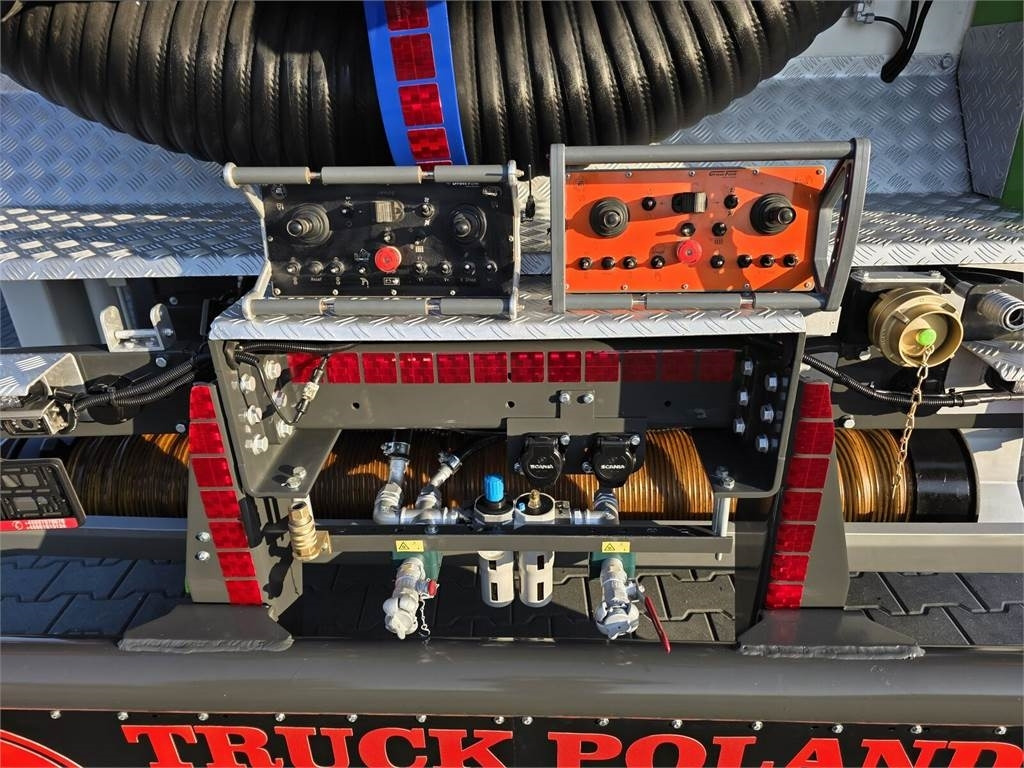 Scania V8 R580 MTS DINO 5 TRIPLE 54000V Saugbagger cleane - Komunální/ Speciální technika: obrázek 2 Scania V8 R580 MTS DINO 5 TRIPLE 54000V Saugbagger cleane - Komunální/ Speciální technika: obrázek 2