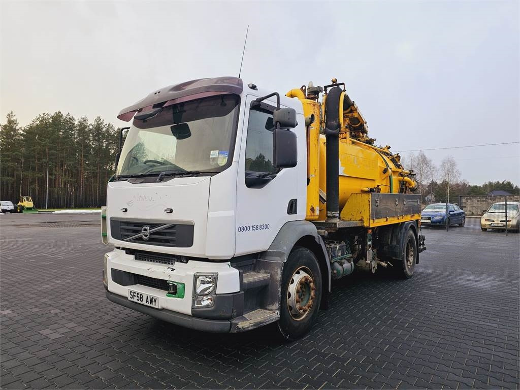 Volvo FULLER TANKERS 2008 WUKO for collecting liquid was - Komunální/ Speciální technika: obrázek 3 Volvo FULLER TANKERS 2008 WUKO for collecting liquid was - Komunální/ Speciální technika: obrázek 3