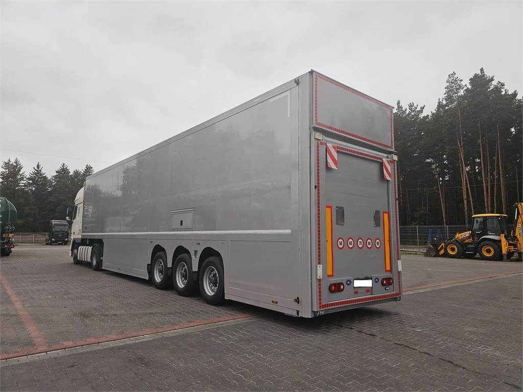 Langendorf DOUBLE LOADING FOR MOTOR COSMETICS Flexliner Inloa - Chladírenský návěs: obrázek 4 Langendorf DOUBLE LOADING FOR MOTOR COSMETICS Flexliner Inloa - Chladírenský návěs: obrázek 4