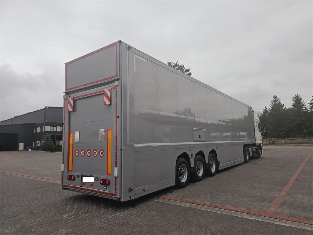 Langendorf DOUBLE LOADING FOR MOTOR COSMETICS Flexliner Inloa - Chladírenský návěs: obrázek 5 Langendorf DOUBLE LOADING FOR MOTOR COSMETICS Flexliner Inloa - Chladírenský návěs: obrázek 5