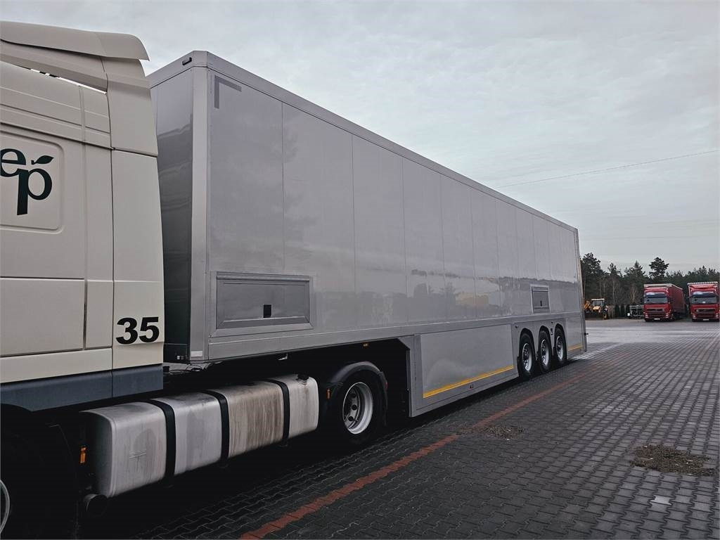 Langendorf DOUBLE LOADING FOR MOTOR COSMETICS Flexliner Inloa - Chladírenský návěs: obrázek 2 Langendorf DOUBLE LOADING FOR MOTOR COSMETICS Flexliner Inloa - Chladírenský návěs: obrázek 2