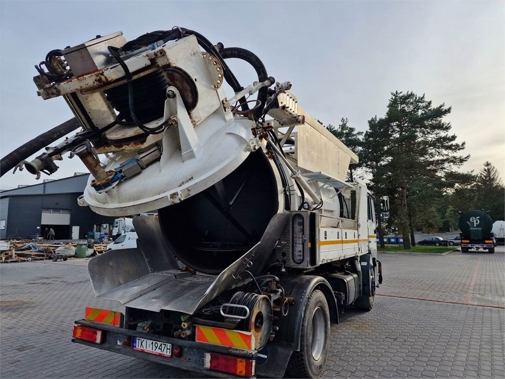 MAN WUKO MORO KOMBI FOR CHANNEL CLEANING - Čistič odpadových jam: obrázek 1 MAN WUKO MORO KOMBI FOR CHANNEL CLEANING - Čistič odpadových jam: obrázek 1