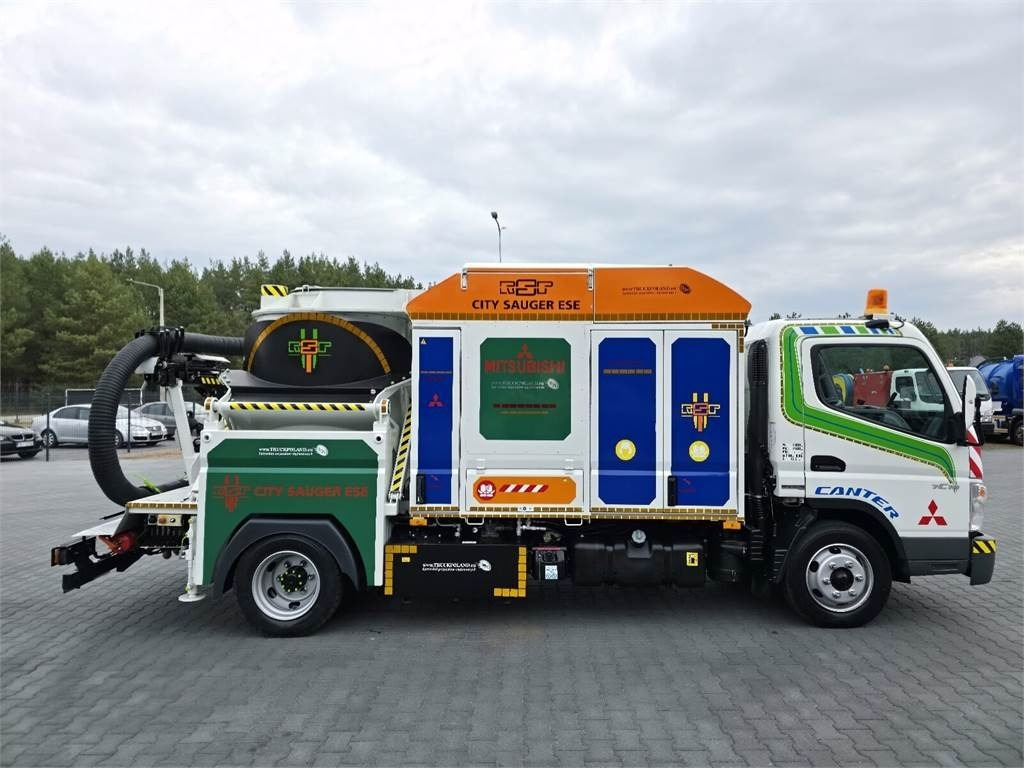 Čistič odpadových jam Mitsubishi CANTER odkurzacz koparka ssąca Saugbagger CITY SAU: obrázek 7