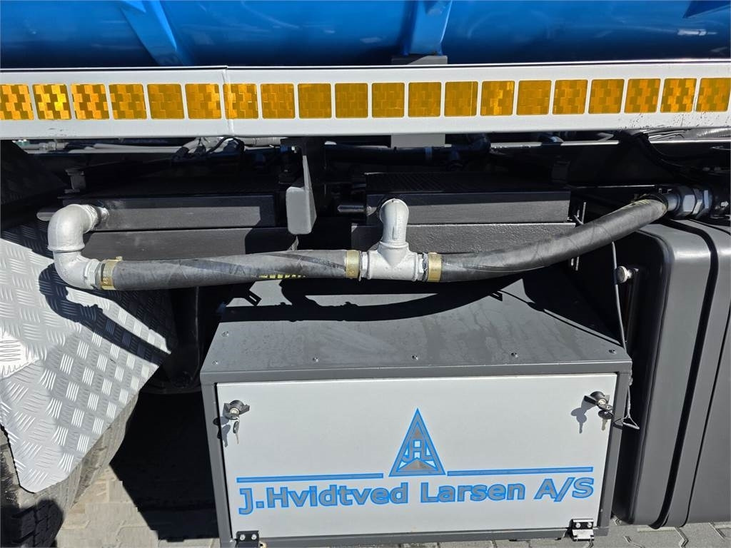 Rýpadlo Scania Larsen FlexVac 311 Vacuum suction loader: obrázek 21