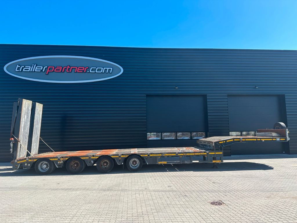 Faymonville Multimax 4 achs tieflader / ausziehbar Faymonville Multimax 4 achs tieflader / ausziehbar - Podvalníkový návěs: obrázek 1 Faymonville Multimax 4 achs tieflader / ausziehbar Faymonville Multimax 4 achs tieflader / ausziehbar - Podvalníkový návěs: obrázek 1