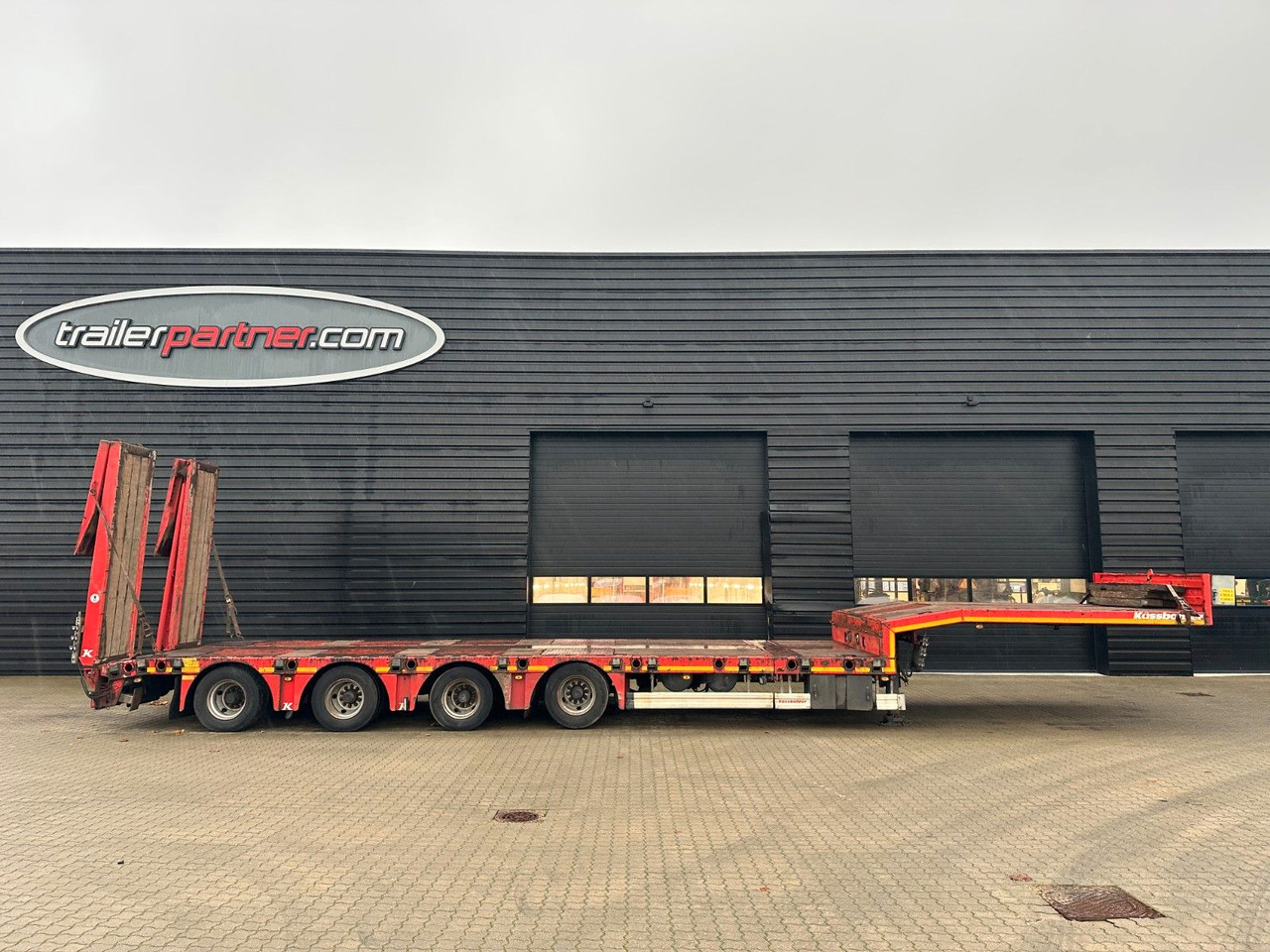 Kässbohrer 4 achs tieflader / ausziehbar - Podvalníkový návěs: obrázek 1 Kässbohrer 4 achs tieflader / ausziehbar - Podvalníkový návěs: obrázek 1