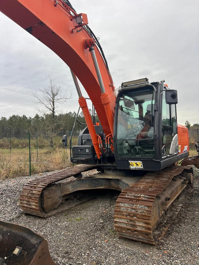 Hitachi ZX210LC 6 - Pásové rýpadlo: obrázek 1 Hitachi ZX210LC 6 - Pásové rýpadlo: obrázek 1