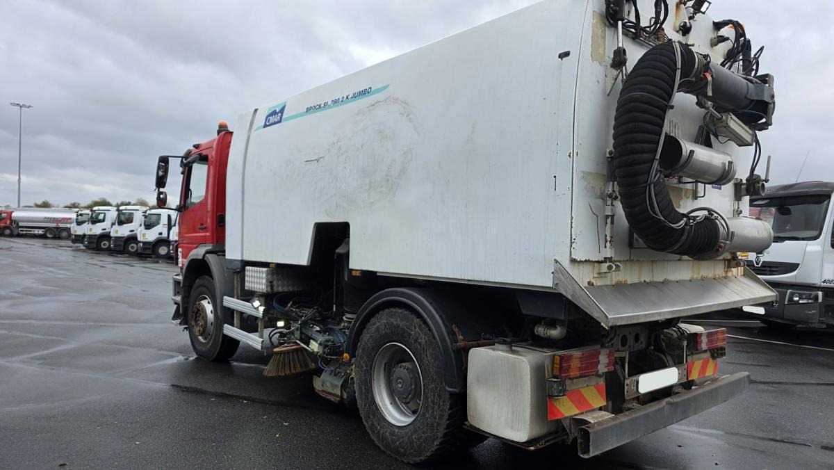 Mercedes Axor 1829 KO - Zametací vůz: obrázek 5 Mercedes Axor 1829 KO - Zametací vůz: obrázek 5