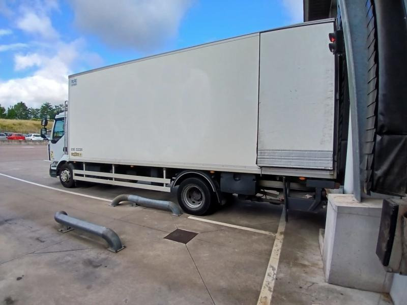 Renault Premium 270 DXI - Chladírenský nákladní automobil: obrázek 2 Renault Premium 270 DXI - Chladírenský nákladní automobil: obrázek 2
