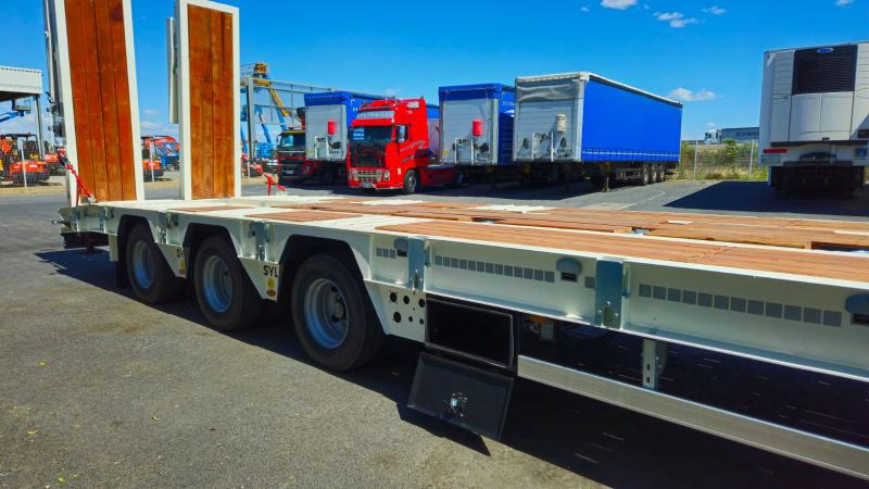 Syltrailer SYL (Location / Rent) F3W1L1B - Podvalníkový návěs: obrázek 4 Syltrailer SYL (Location / Rent) F3W1L1B - Podvalníkový návěs: obrázek 4