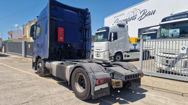 Iveco S-WAY 490 - Tahač: obrázek 3 Iveco S-WAY 490 - Tahač: obrázek 3