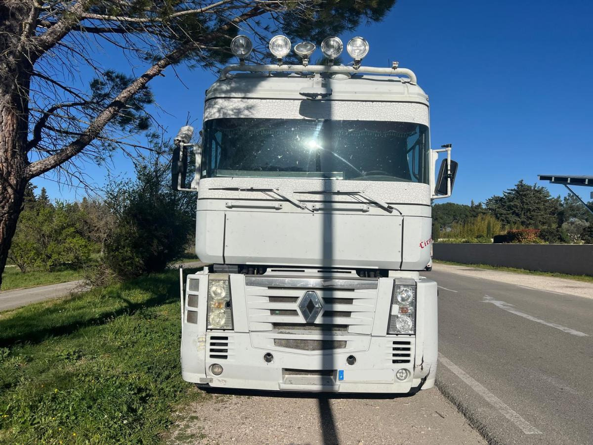 Renault Magnum 500 DXI - Tahač: obrázek 1 Renault Magnum 500 DXI - Tahač: obrázek 1